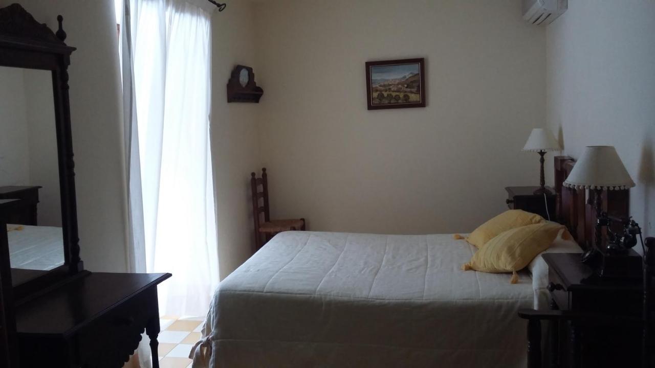 El Sester Bed and Breakfast Torremanzanas Værelse billede