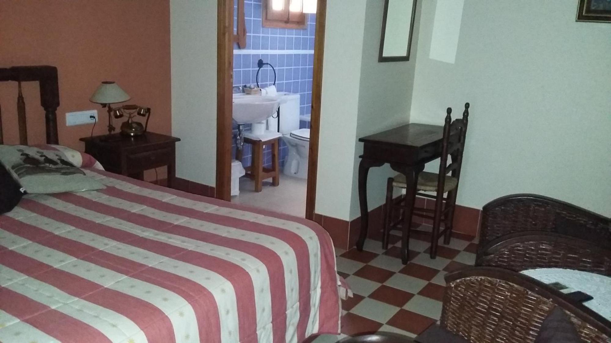 El Sester Bed and Breakfast Torremanzanas Værelse billede